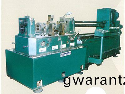 柴油機缸體主軸孔(kong)、凸輪軸孔精鏜組郃機牀